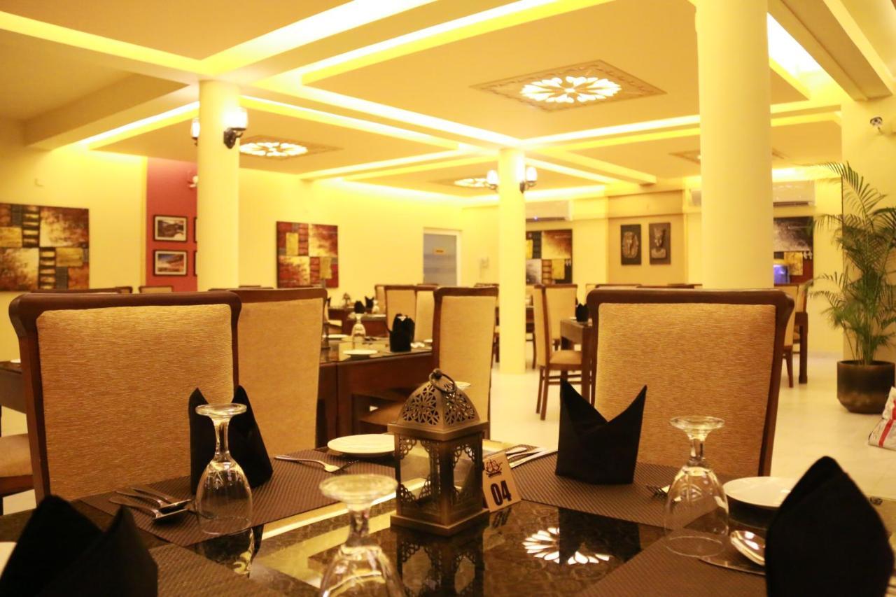 Seethawaka Regency Avissawella Buitenkant foto