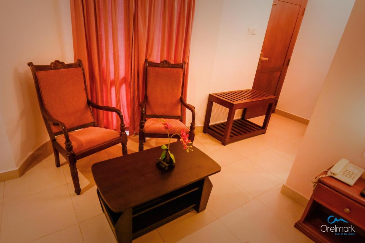 Seethawaka Regency Avissawella Buitenkant foto